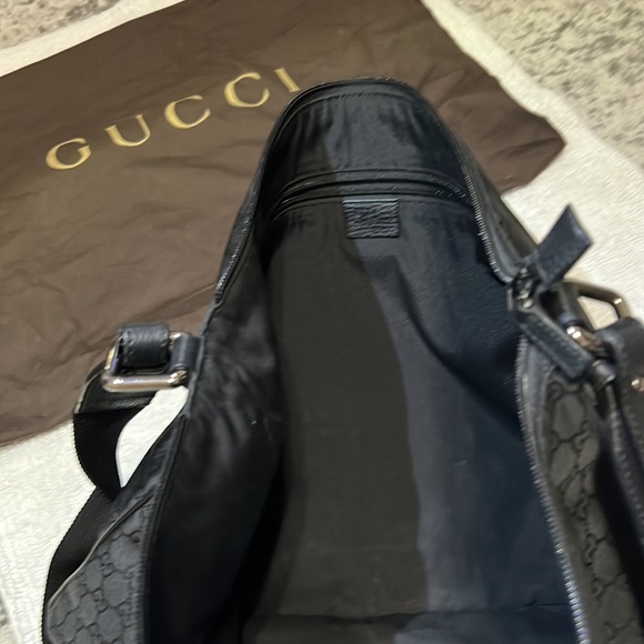 Gucci Messenger Bag - Picture 8 of 11